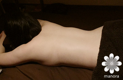 性感マッサージ無料体験モニター 21歳大学生写真