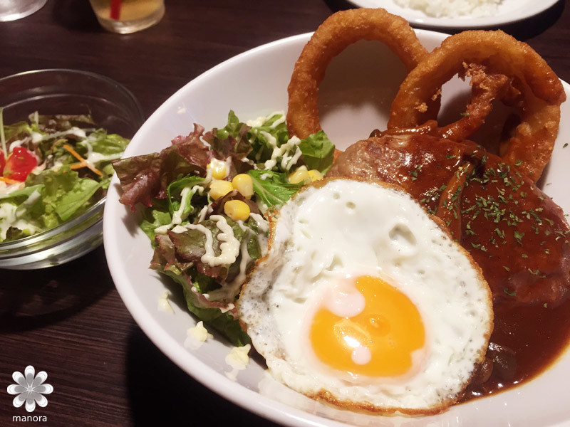 ベビーフェイスプラネッツ　ロコモコ丼